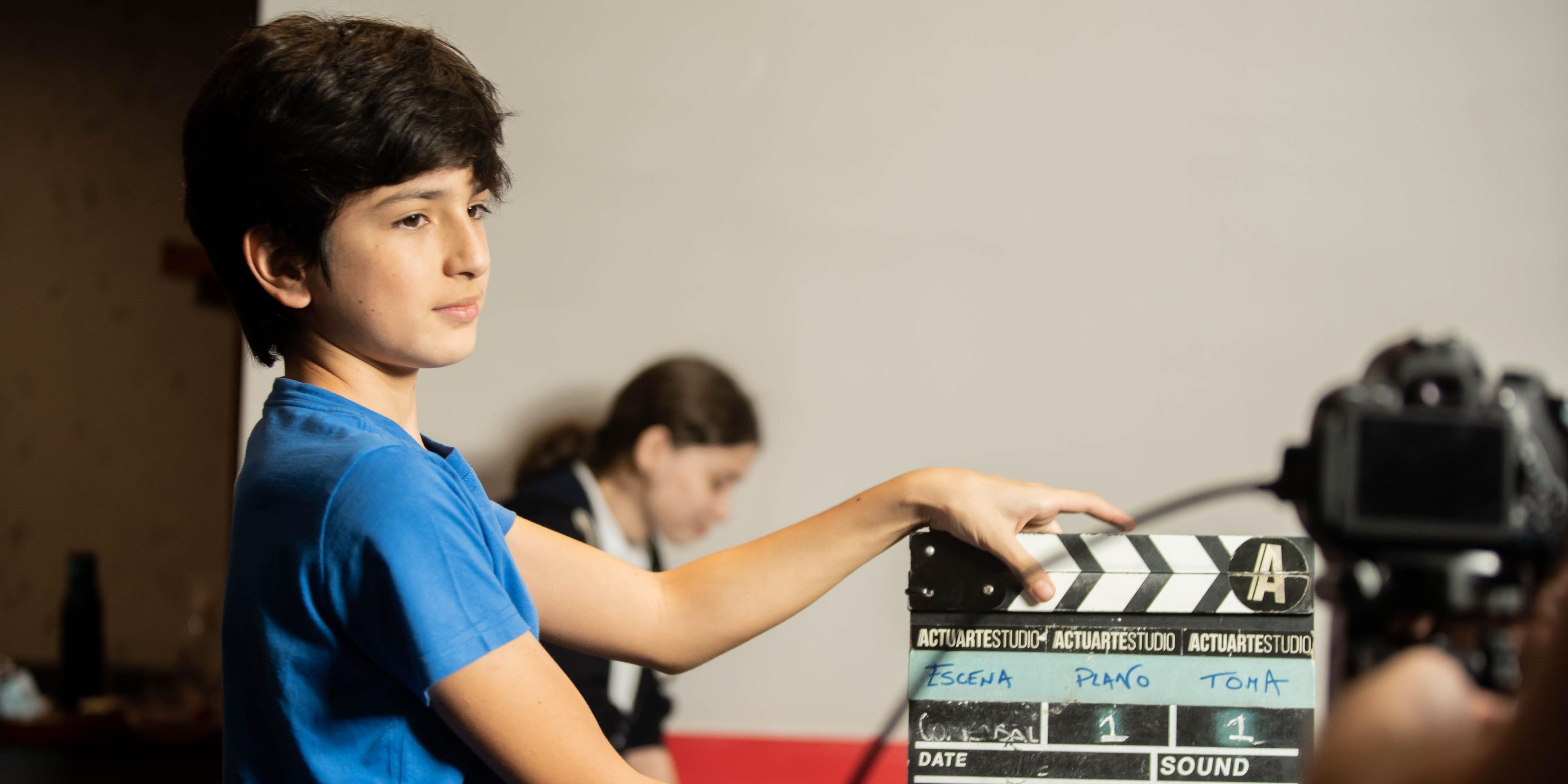  Cine y Series JR (San Isidro - Zona Norte) 